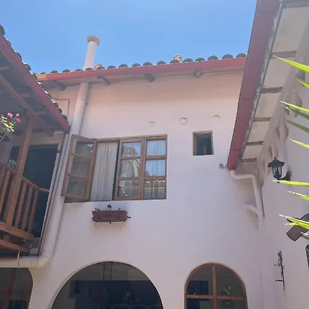 Casona Les Pleiades Bed & Breakfast Cuzco Exterior photo